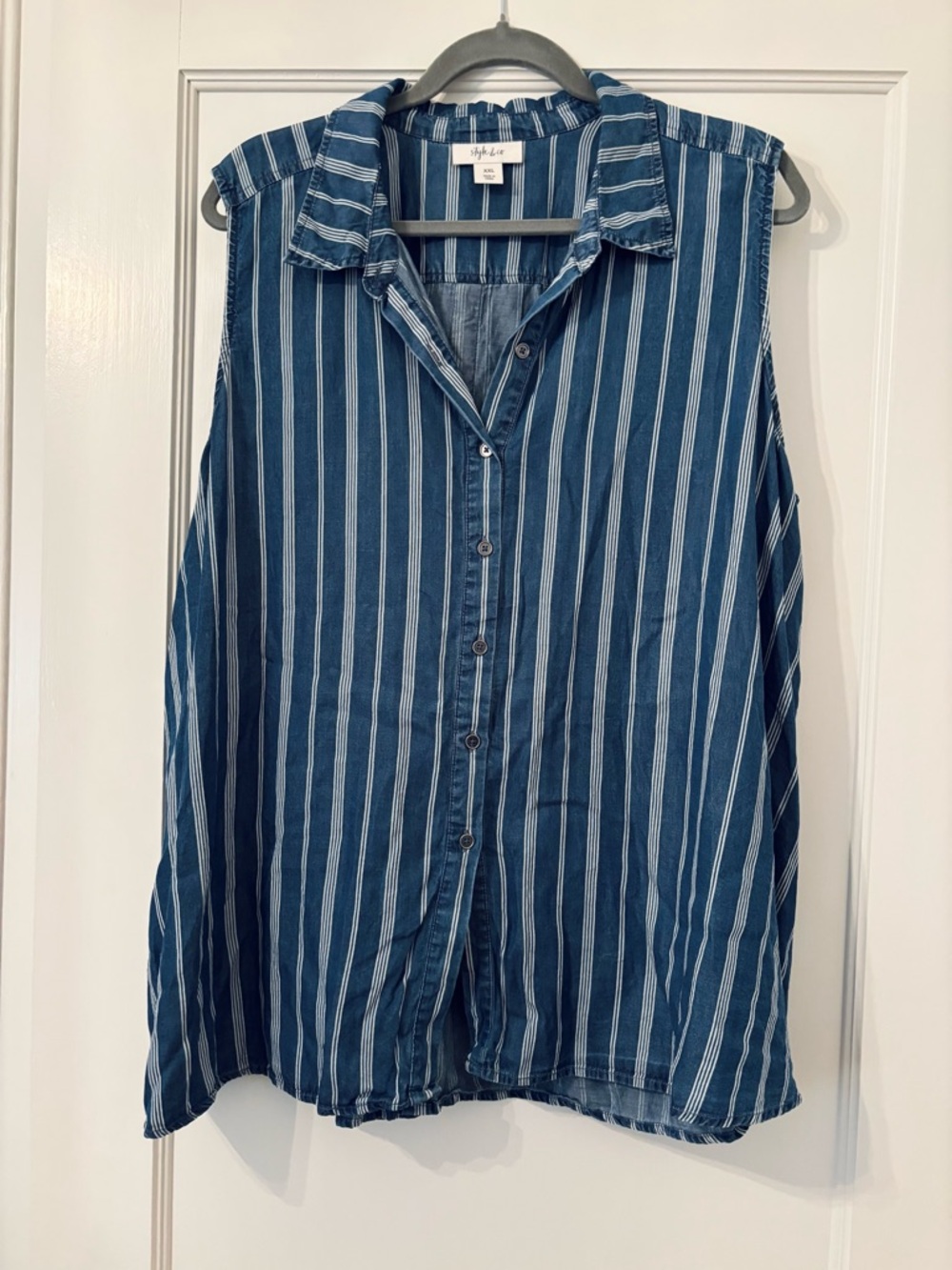 Style & Co. Blue and White Vertical Stripe Sleeveless Button-Down Tank